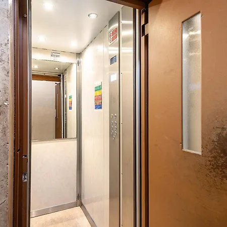 Casa Mare 1 *